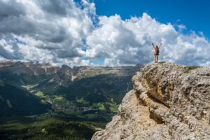 Trek au Cap-Vert à Santo Antão : vue sur la vallée montagneuse Akaoka