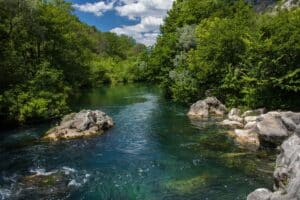 Voayge Croatie rivière en Dalmatie Akaoka