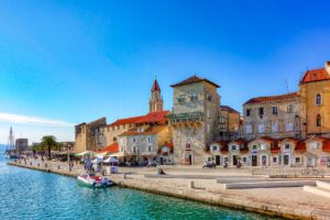 Voyage Croatie place culturelle Akaoka