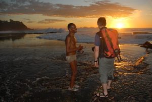 Tourisme à Madagascar en bord de mer Akaoka