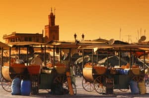 Voyage Maroc : place Djema El Fna de Marrakech Akaoka