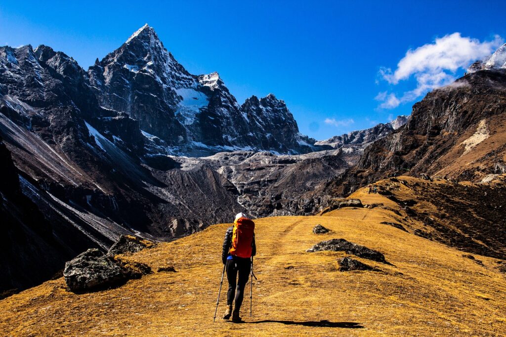 mount everest 6395759 1280 - Akaoka
